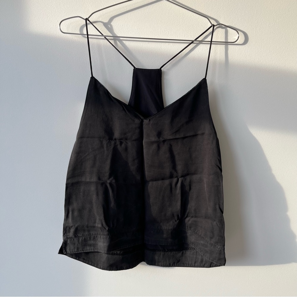 ☀️SOLD☀️ Lululemon Wake and Flow tank, 6